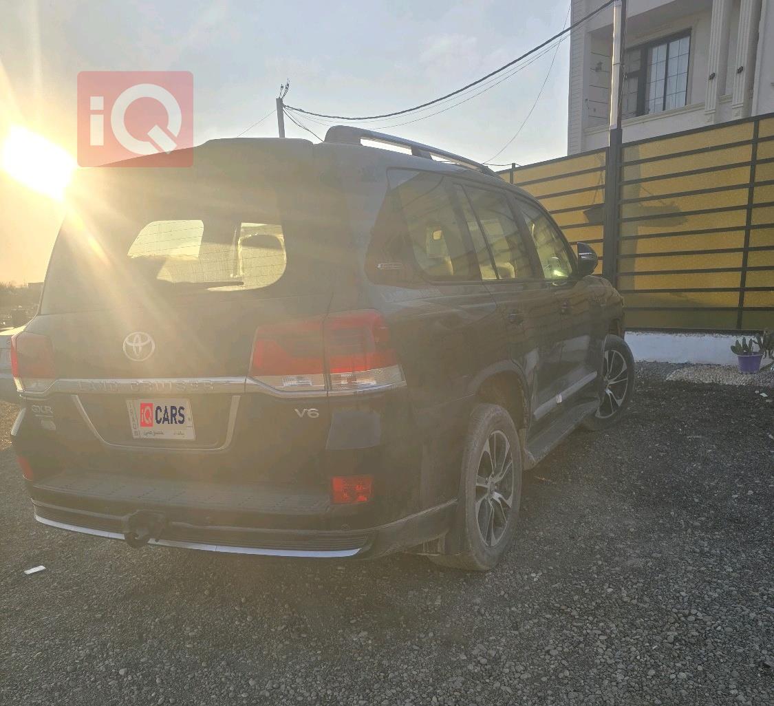 تويوتا لاندكروزر